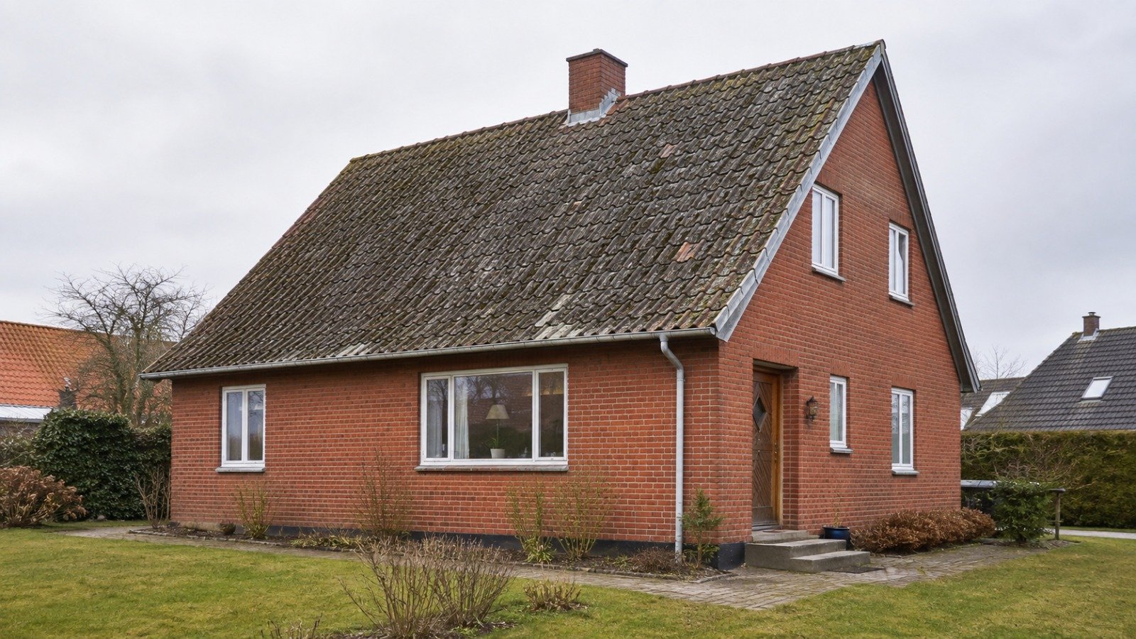 Taget i Holbæk før renovering